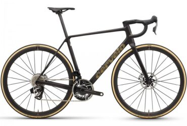 2026 Cervélo R5 Red AXS Road Bike (KINGCYCLESPORT)