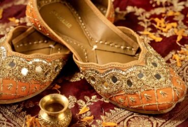 Shop Premium Bridal Juttis for Lehenga with Elegant & Comfortable Designs