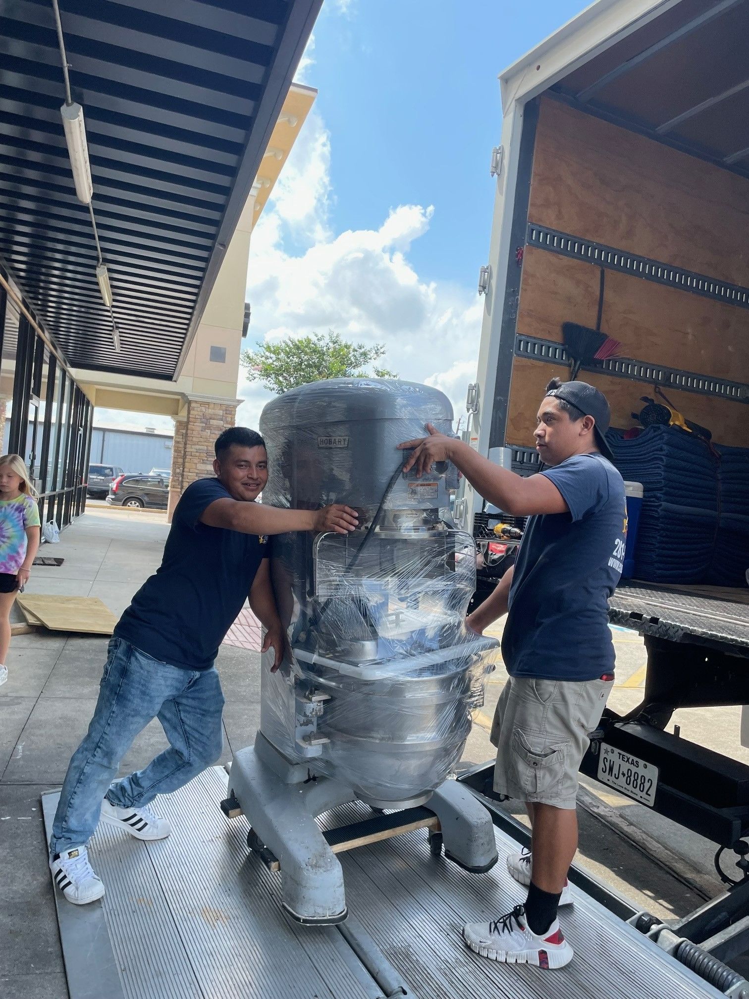Clear Lake Movers Inc