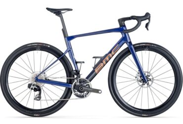 2026 BMC Roadmachine 01 ONE Road Bike (CENTRACYCLES)