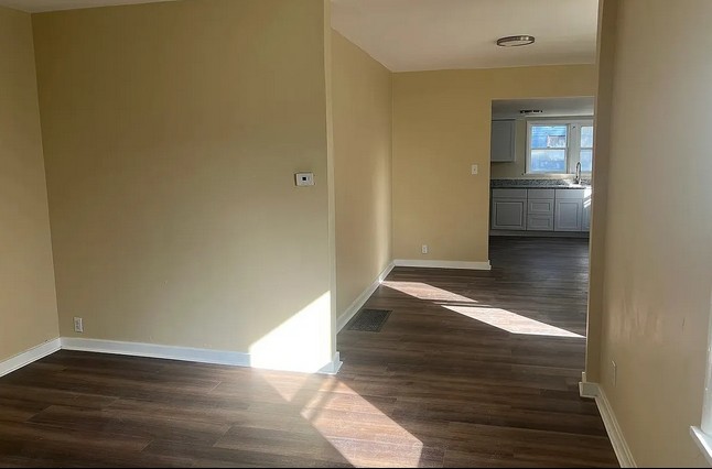 washer & dryer are included
