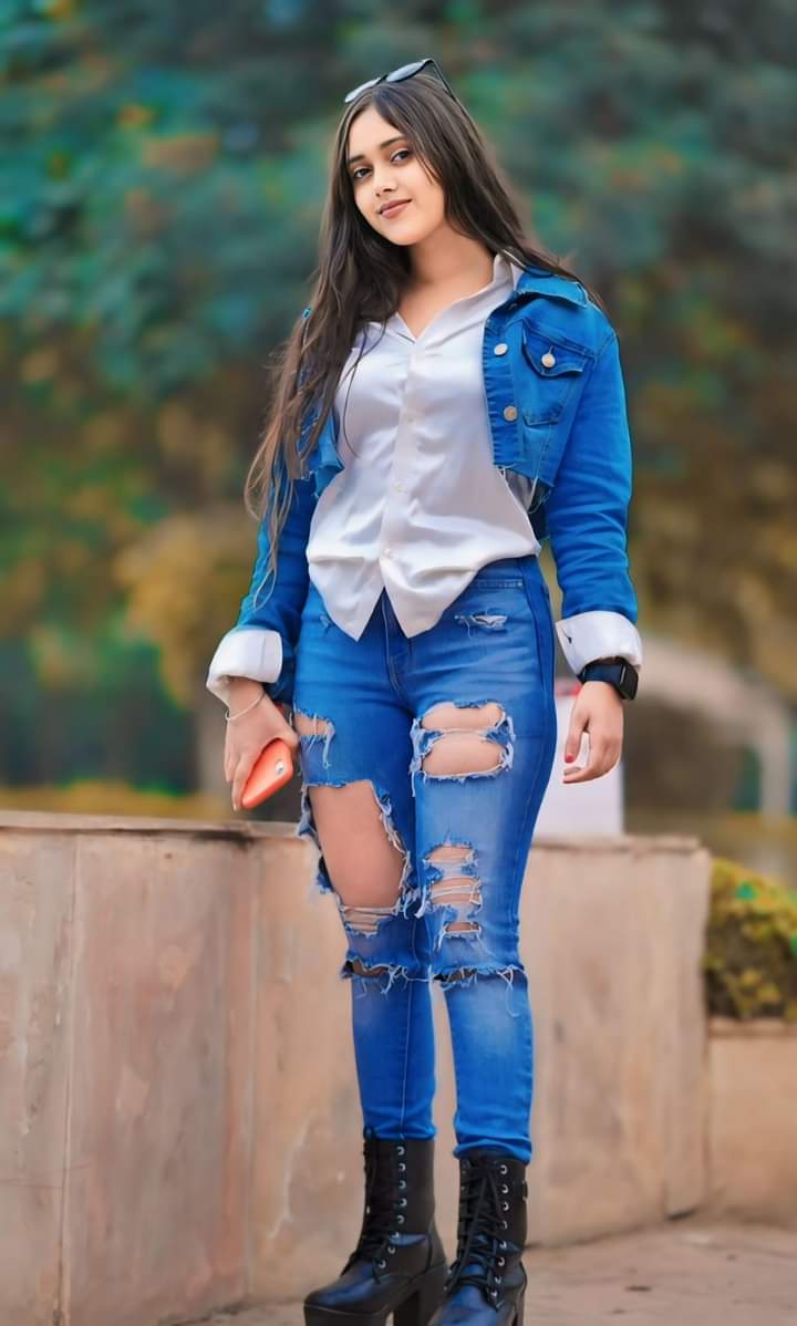 Trusted Call Girl In Gaur City Mall Greater Noida | 9220592151 |Call Girls Service in Delhi | COD – By Alex