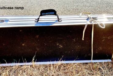 Aluminum wheelchair ramp