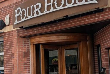 Pourhouse Bar & Grill
