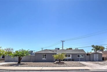 Charming single-story home featuring 3 bedrooms and 1 bathroom!