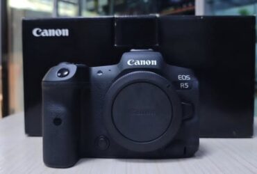 Canon EOS R5 Mark II Camera for sales